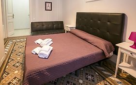 Hostal Balmes Centro